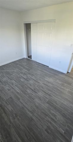 10900 SW 196th St 401, Cutler Bay, FL 33157