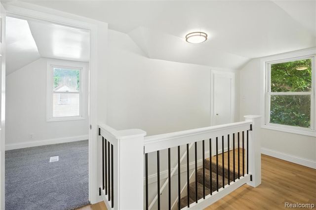 429 W Bernhard Avenue, Hazel Park, MI 48030