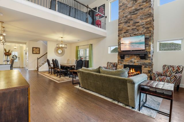 1677 Boardwalk Pl, Gallatin, TN 37066