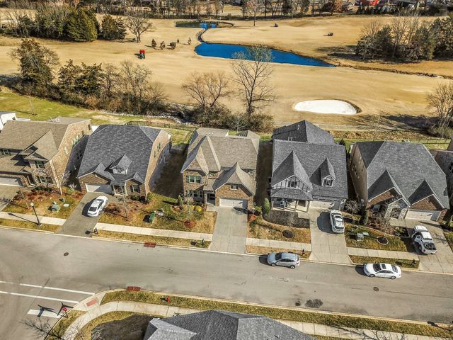 1677 Boardwalk Pl, Gallatin, TN 37066