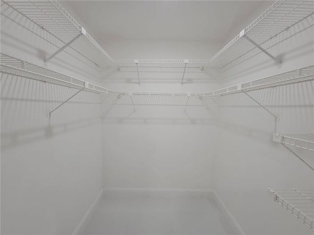800 E CYPRESS Lane 202, Pompano Beach, FL 33069