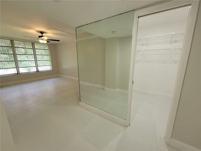 800 E CYPRESS Lane 202, Pompano Beach, FL 33069