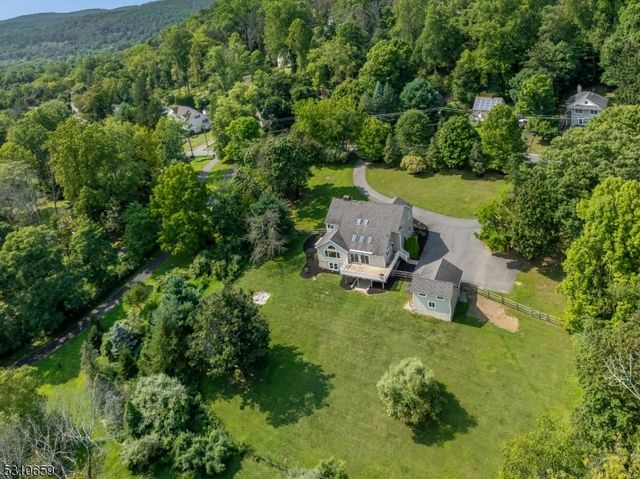 77 CREGAR ROAD, High Bridge Boro, NJ 08829