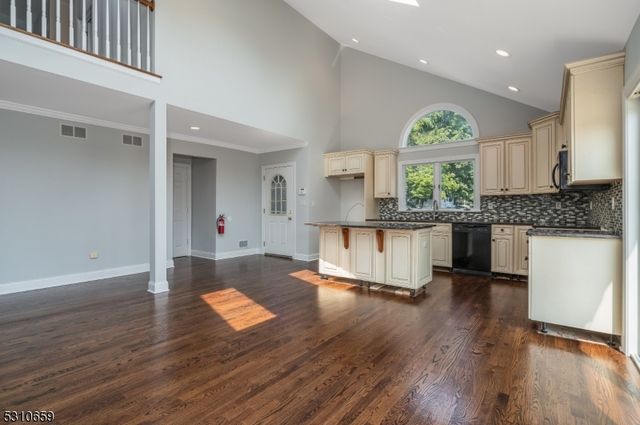 77 CREGAR ROAD, High Bridge Boro, NJ 08829