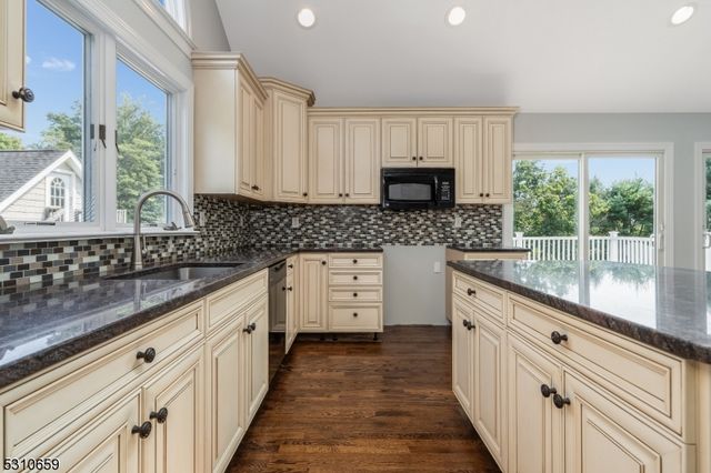 77 CREGAR ROAD, High Bridge Boro, NJ 08829