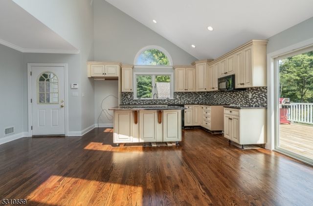 77 CREGAR ROAD, High Bridge Boro, NJ 08829