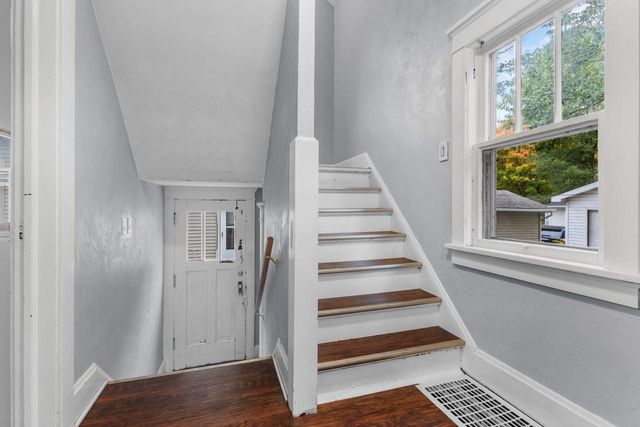 856 JAMES STREET, Green Bay, WI 54303