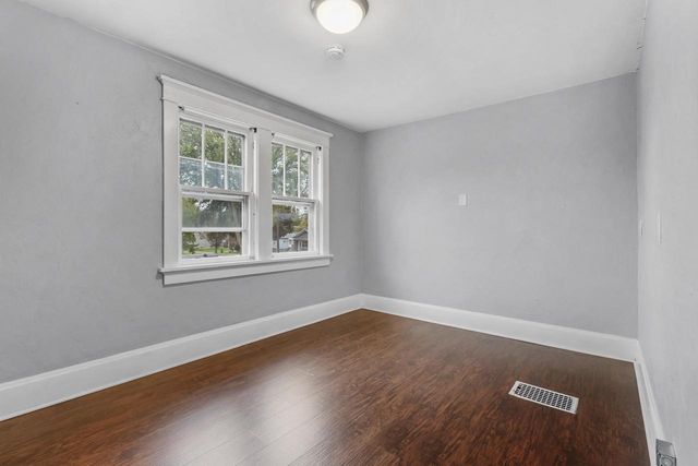 856 JAMES STREET, Green Bay, WI 54303