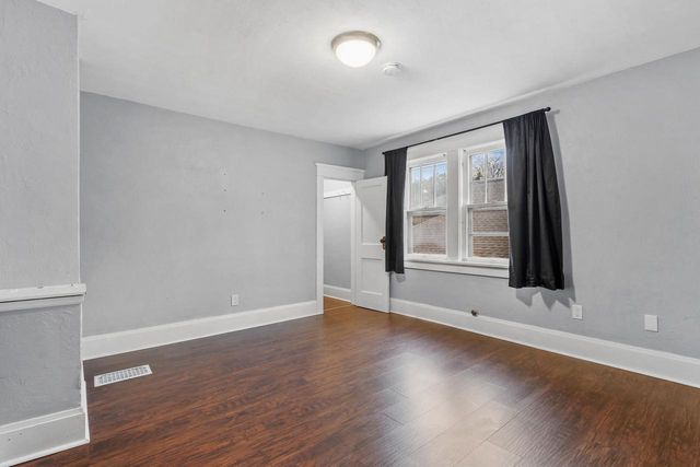 856 JAMES STREET, Green Bay, WI 54303