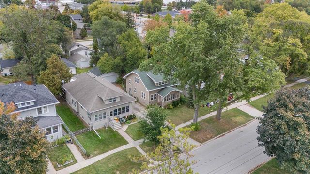 856 JAMES STREET, Green Bay, WI 54303