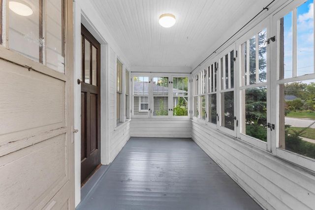 856 JAMES STREET, Green Bay, WI 54303