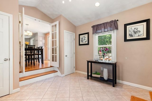 12 Albion Road, Billerica, MA 01821