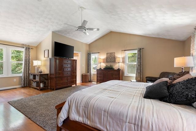 12 Albion Road, Billerica, MA 01821
