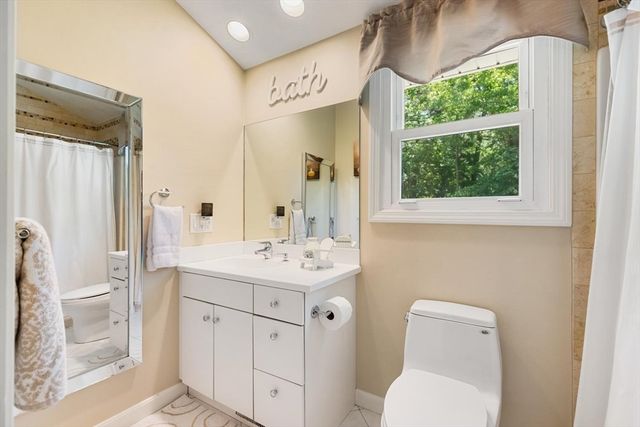 12 Albion Road, Billerica, MA 01821