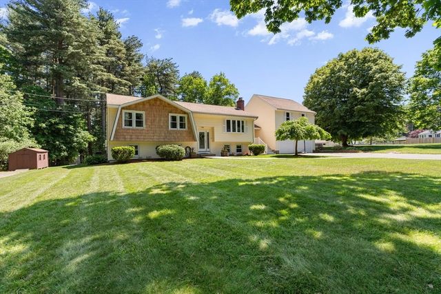 12 Albion Road, Billerica, MA 01821