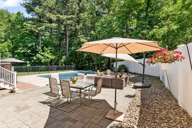 12 Albion Road, Billerica, MA 01821