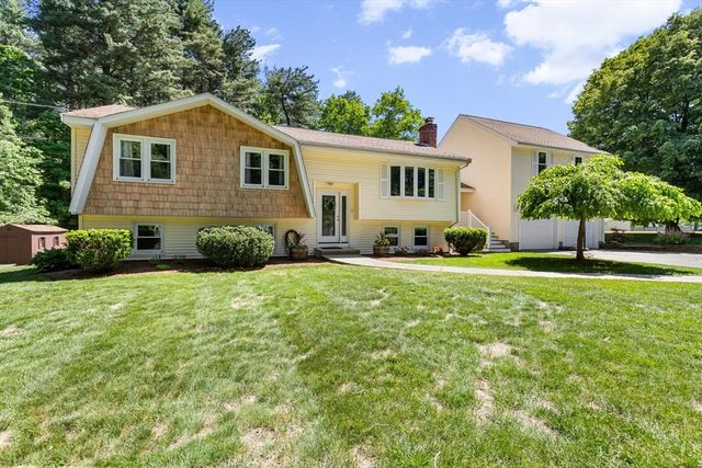 12 Albion Road, Billerica, MA 01821