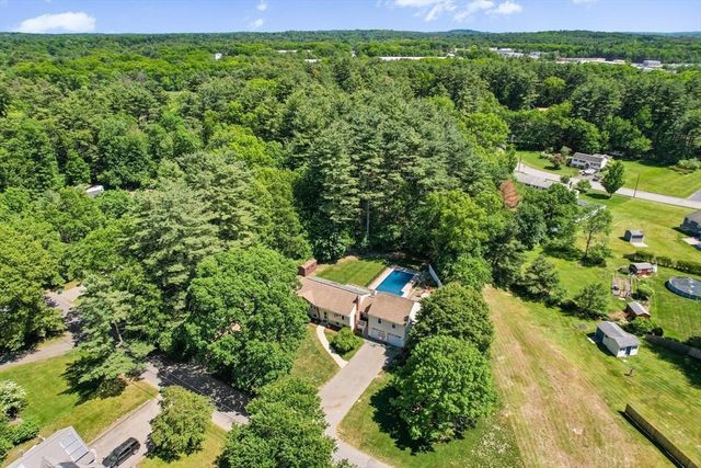 12 Albion Road, Billerica, MA 01821