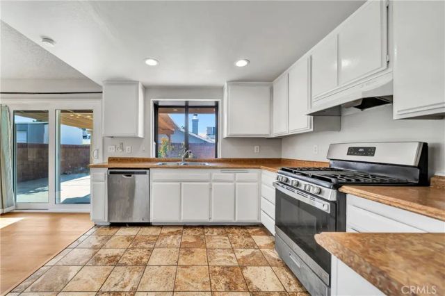 2101 Dallin Street, Lancaster, CA 93536