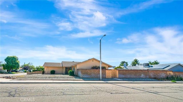 2101 Dallin Street, Lancaster, CA 93536