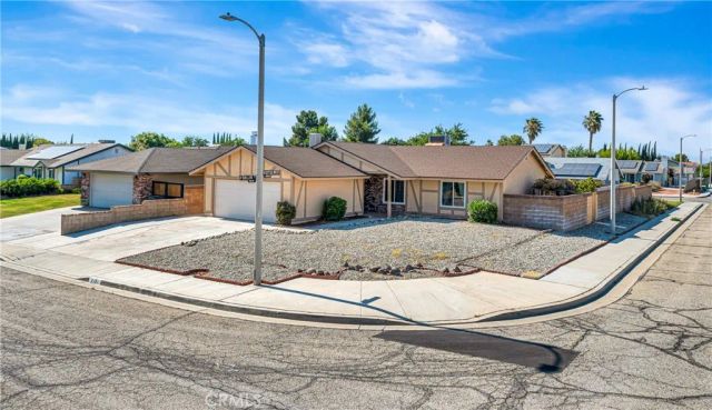 2101 Dallin Street, Lancaster, CA 93536