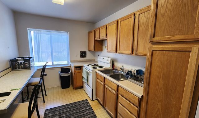 2650 Central Drive 1N, Flossmoor, IL 60422