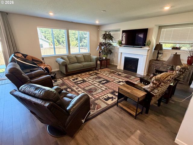 37547 SOCKEYE St, Sandy, OR 97055