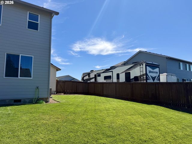 37547 SOCKEYE St, Sandy, OR 97055