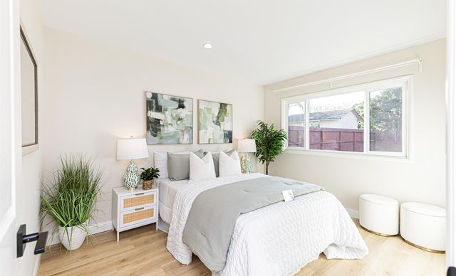 1952 Shoreview Ave, San Mateo, CA 94401