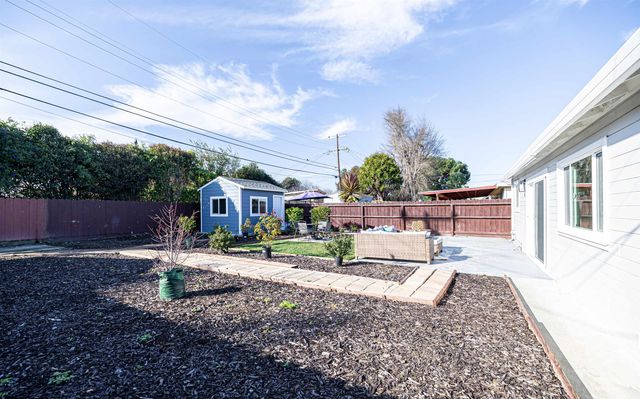 1952 Shoreview Ave, San Mateo, CA 94401