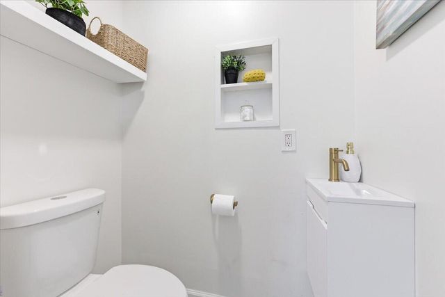 2627 Ridgewood Avenue, Charleston, SC 29414