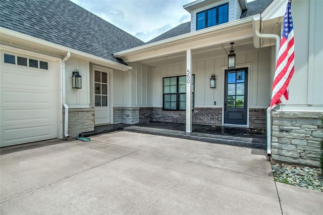 550 Old Creek Road, Edmond, OK 73034