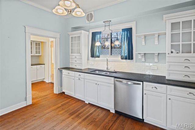 1009 Danforth Street, Alton, IL 62002