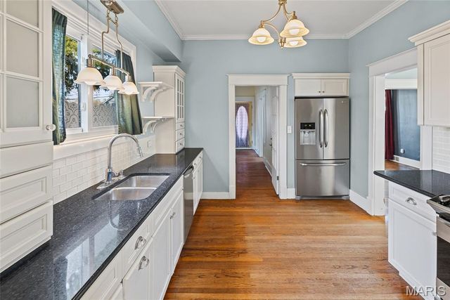 1009 Danforth Street, Alton, IL 62002