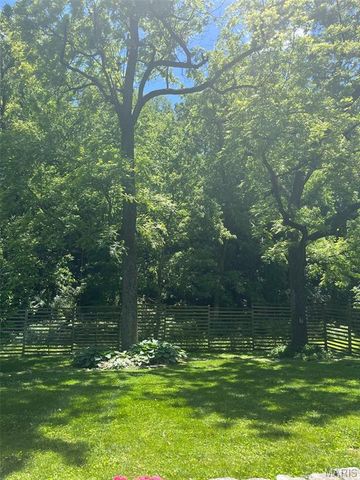 1009 Danforth Street, Alton, IL 62002