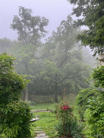 1009 Danforth Street, Alton, IL 62002