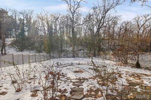 1009 Danforth Street, Alton, IL 62002