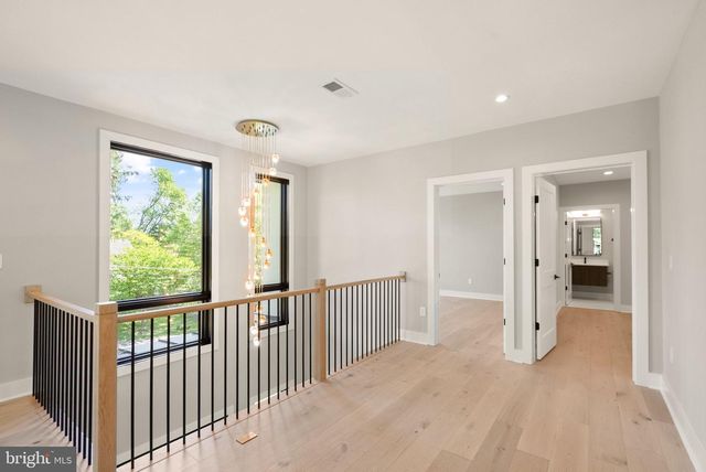 6329 HALSEY RD, Mclean, VA 22101