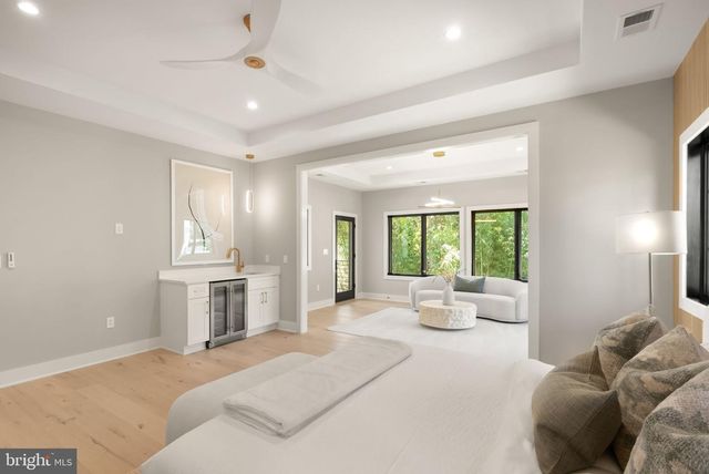 6329 HALSEY RD, Mclean, VA 22101