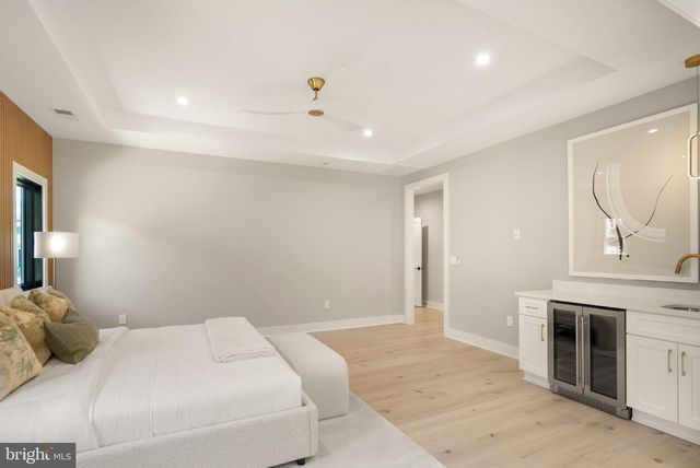 6329 HALSEY RD, Mclean, VA 22101