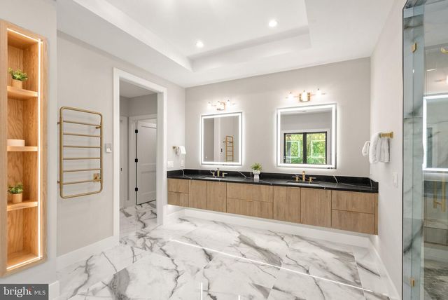6329 HALSEY RD, Mclean, VA 22101