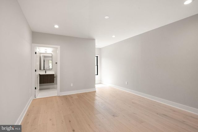 6329 HALSEY RD, Mclean, VA 22101