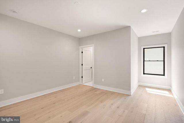 6329 HALSEY RD, Mclean, VA 22101