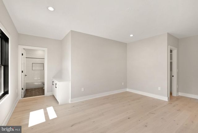 6329 HALSEY RD, Mclean, VA 22101