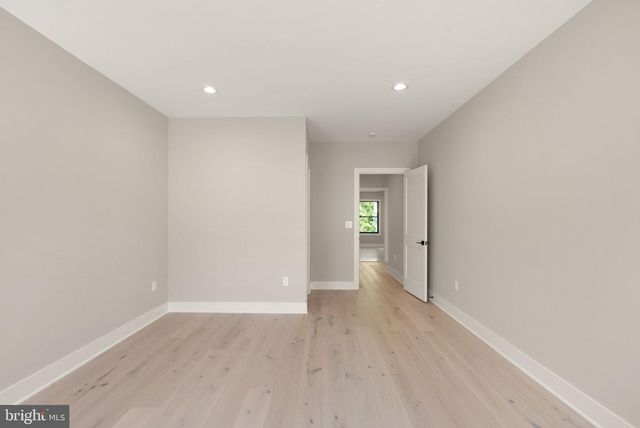 6329 HALSEY RD, Mclean, VA 22101