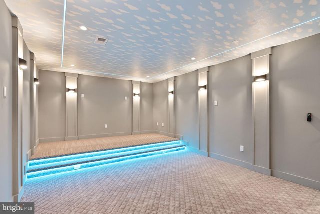 6329 HALSEY RD, Mclean, VA 22101