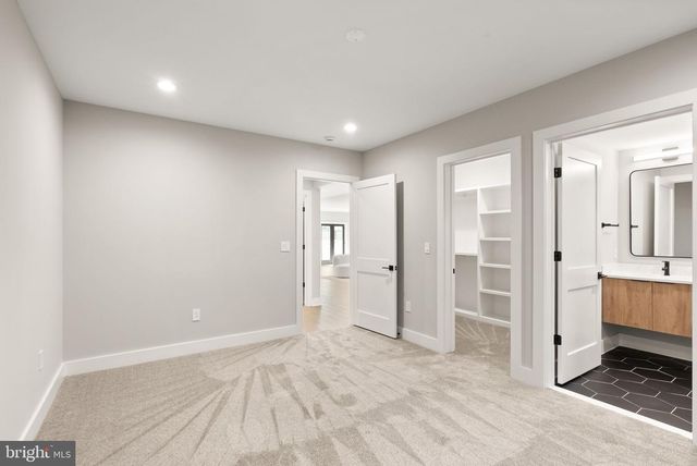 6329 HALSEY RD, Mclean, VA 22101