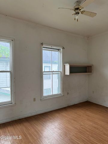 301 5th Avenue, Troy, NY 12182