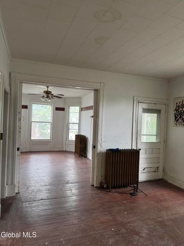 301 5th Avenue, Troy, NY 12182