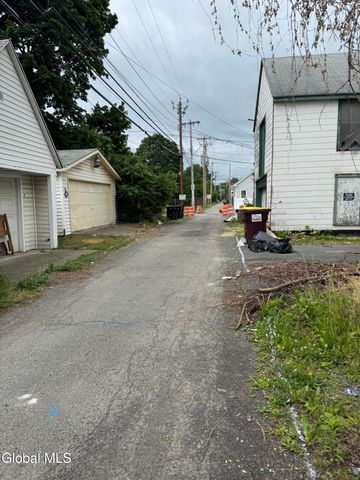 301 5th Avenue, Troy, NY 12182